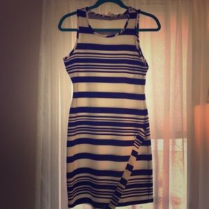 Very comfortable cocktail dress!